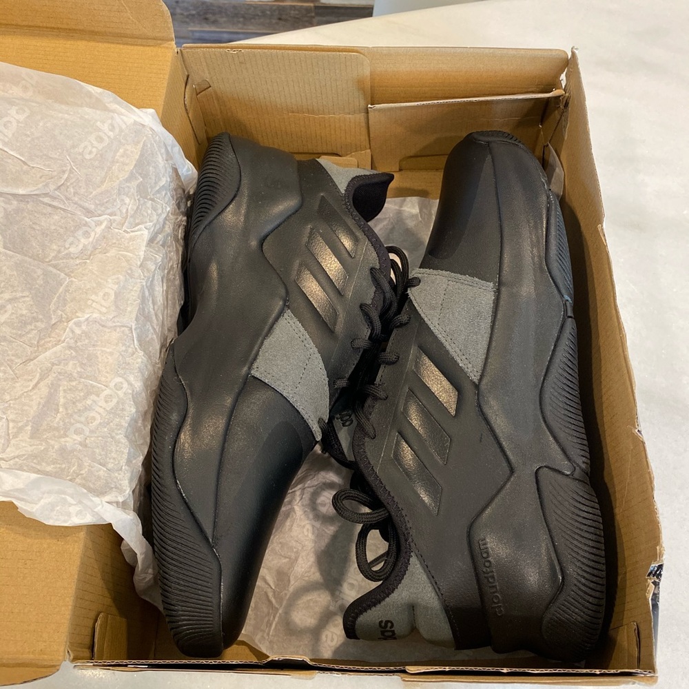 Adidas Streetflow Sneakers